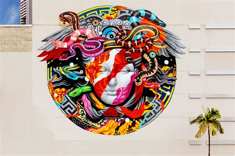 VERSACE x POW! WOW! Hawaii: Mural by Tristan Eaton